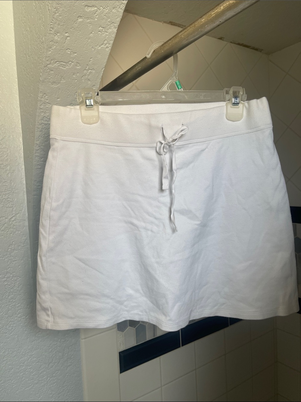 Liz Claiborne White Drawstring Skater Skort